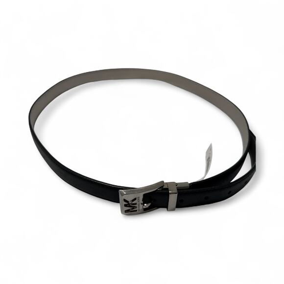 Michael by Michael Kors Twist Reversible Leather Belt – Black & Silver (XL) - Picture 9 of 12